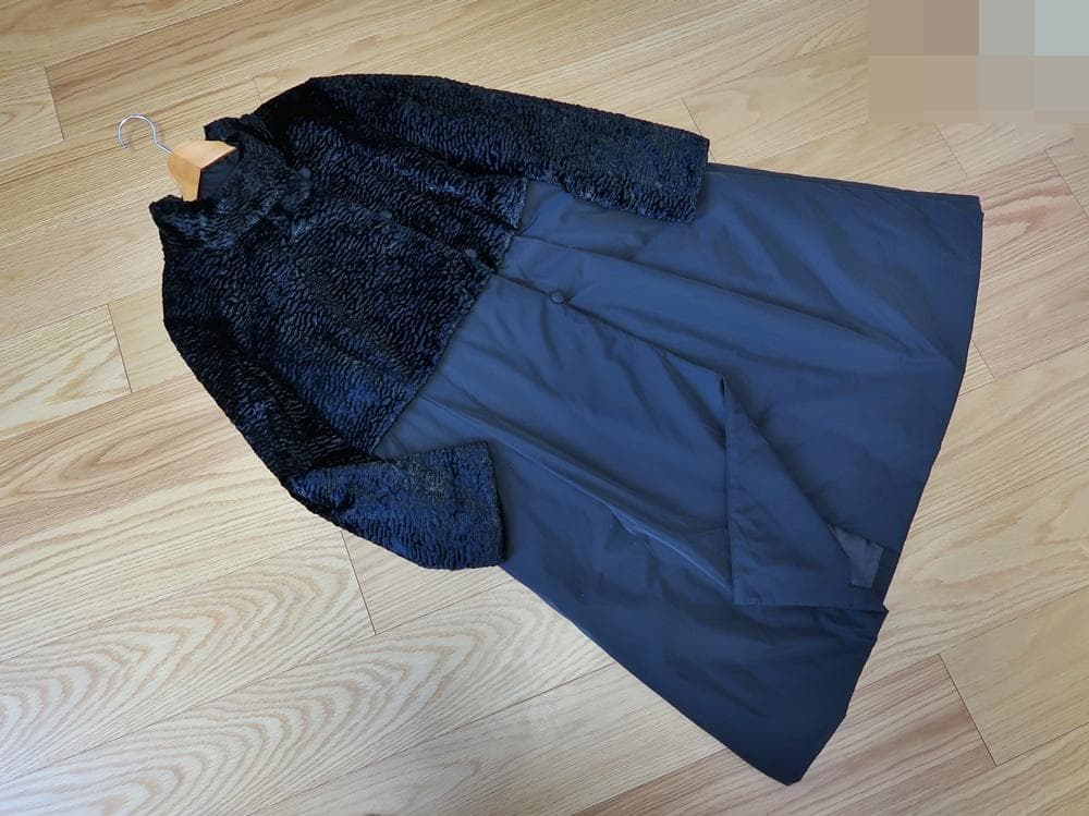 美品■ ヒロコビス■大きいサイズ15号■異素材ドッキングロングコート定価7.5万