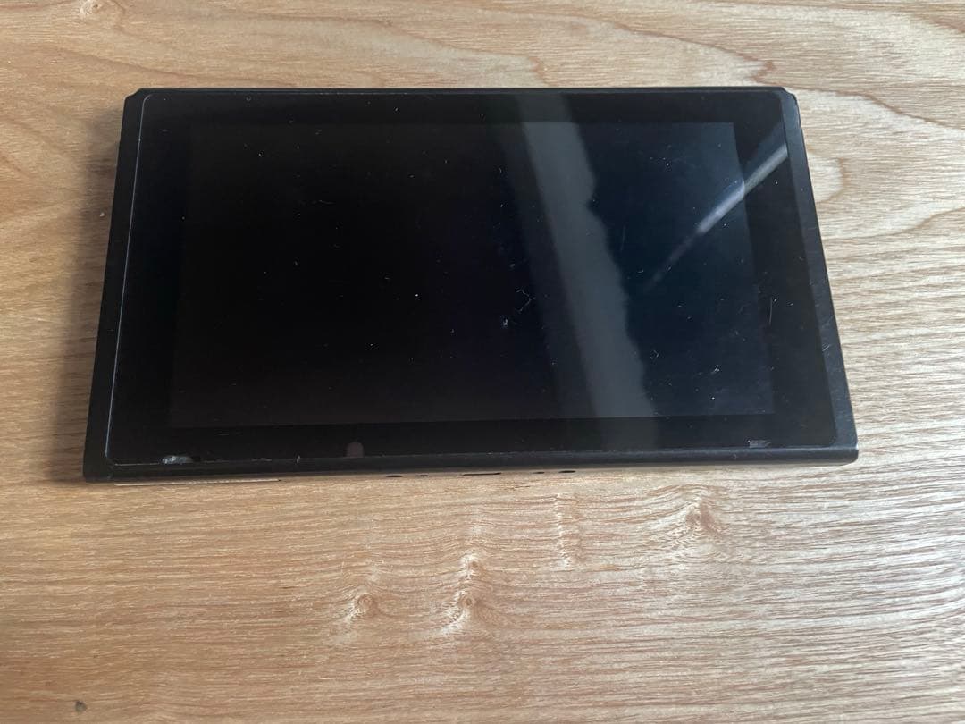 【中古】Nintendo Switch 本体のみ