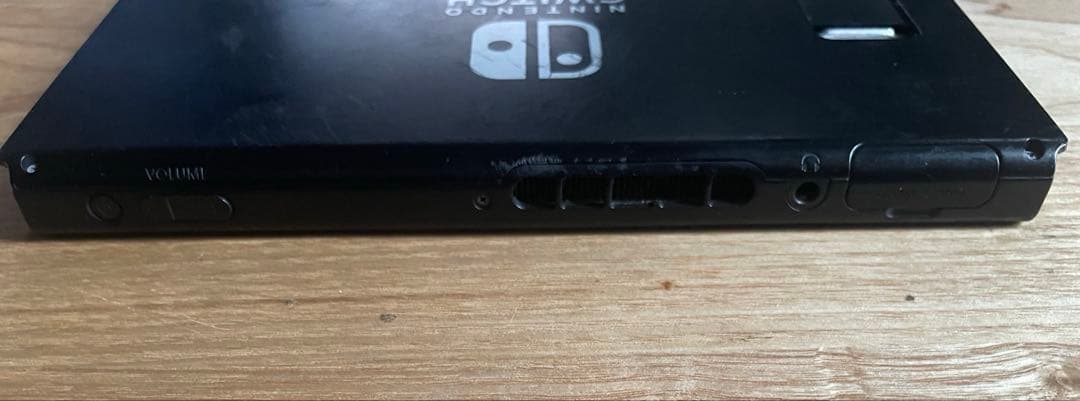 【中古】Nintendo Switch 本体のみ