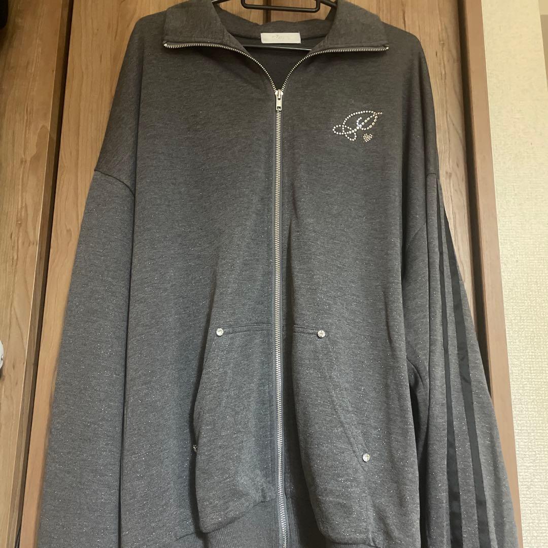 【お値下げ中】ダブルラインビジュープリントジップスウェット　チャコール