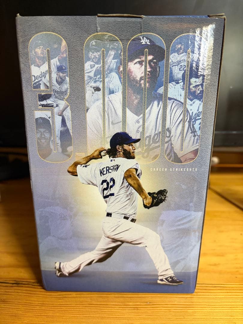 クレイトン・カーショー 3000奪三振 記念フィギュア