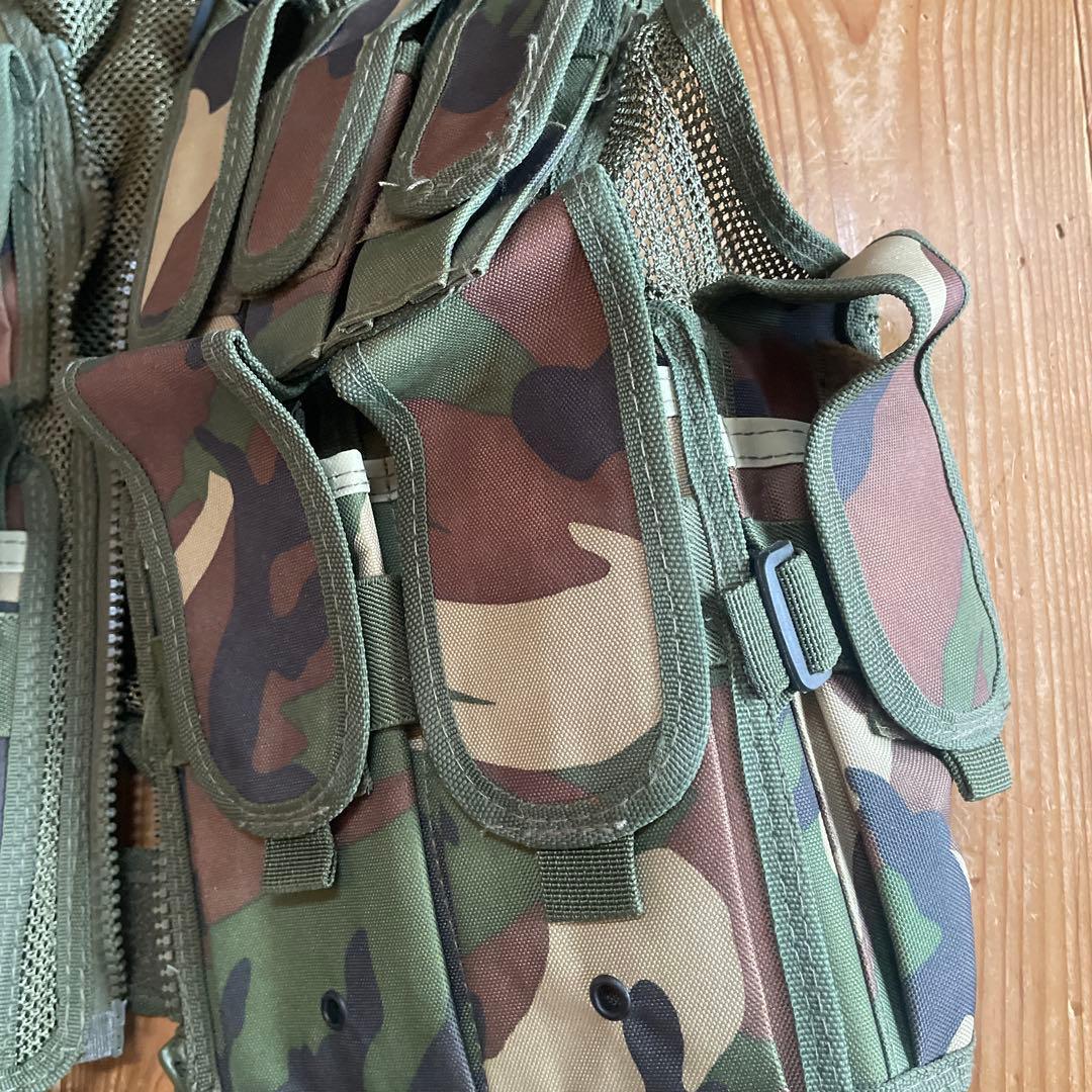 サバゲー　タクティカルベスト　狩猟ベスト