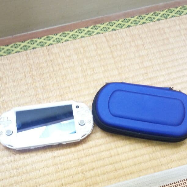 値下げしました！ PSVita ケース付