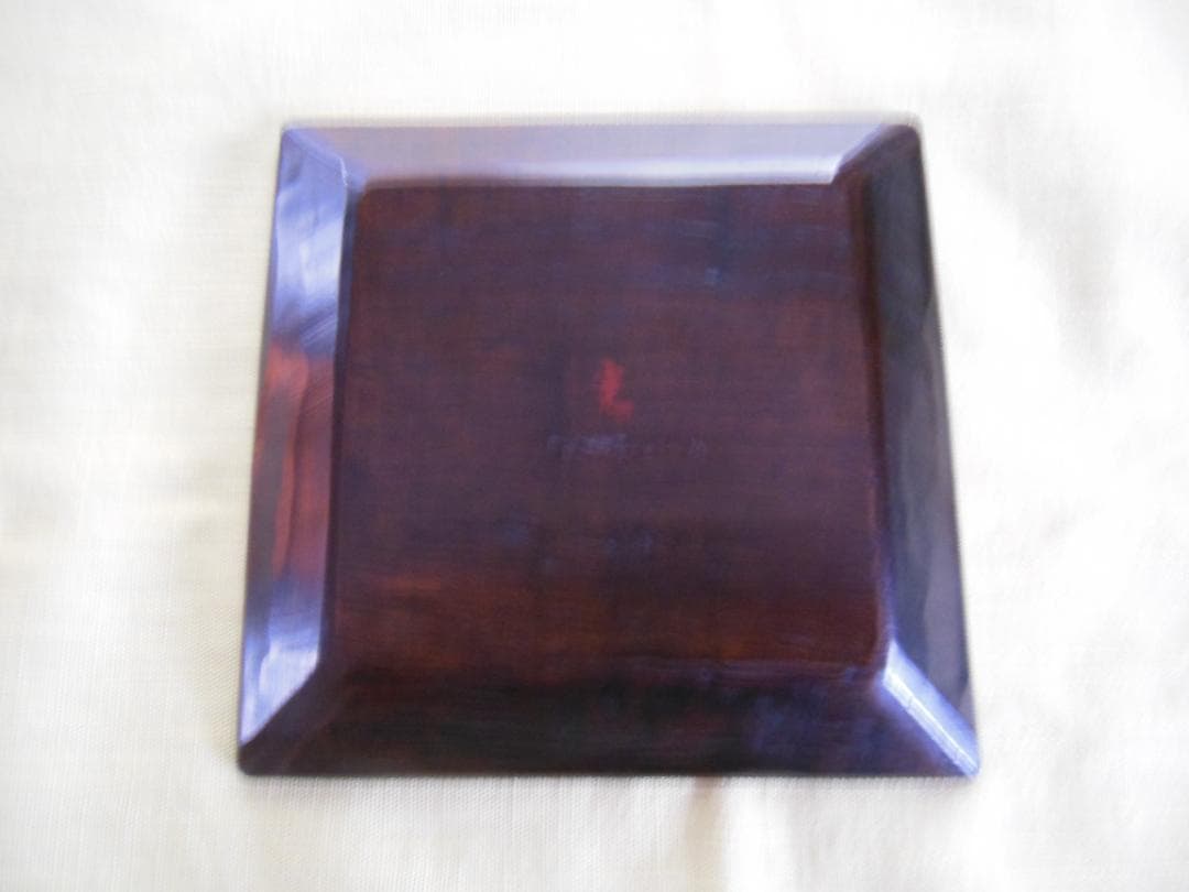 矢沢光広　手刳り四方皿