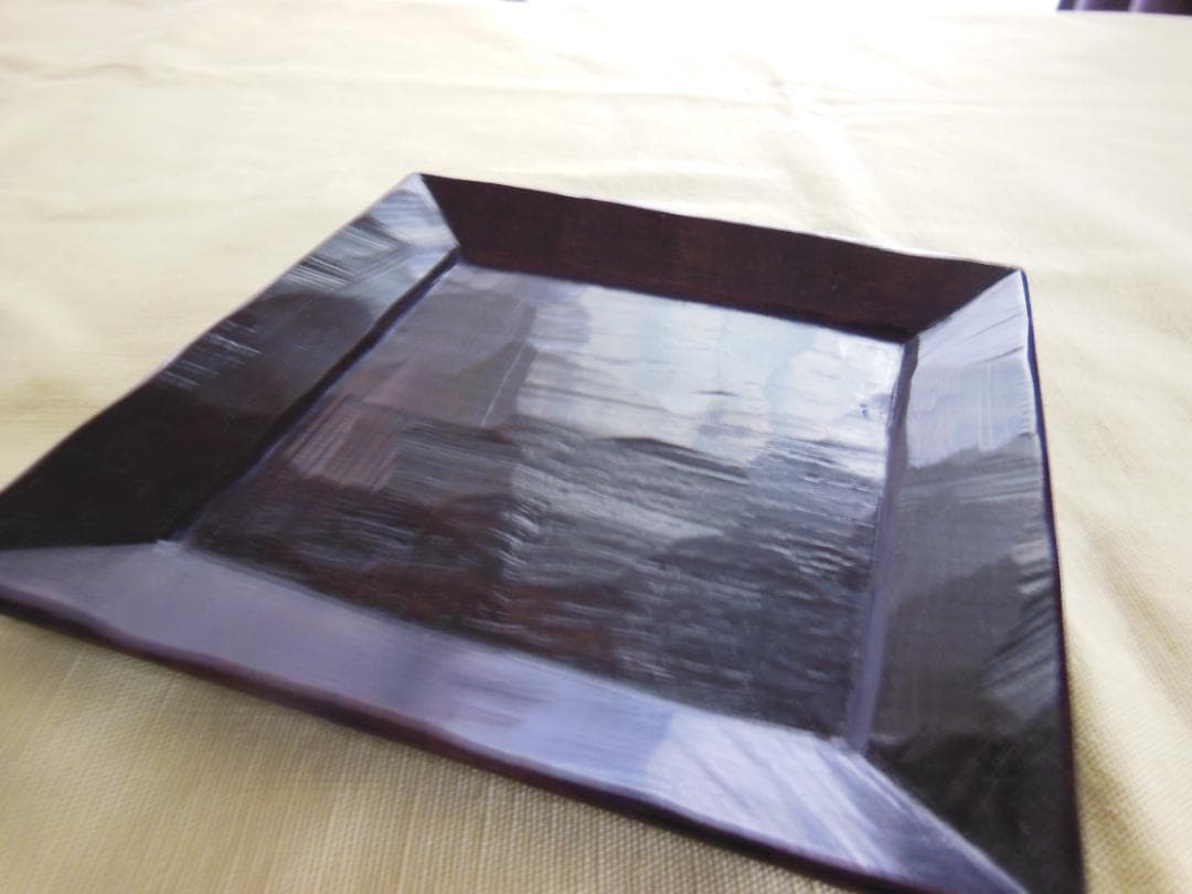 矢沢光広　手刳り四方皿