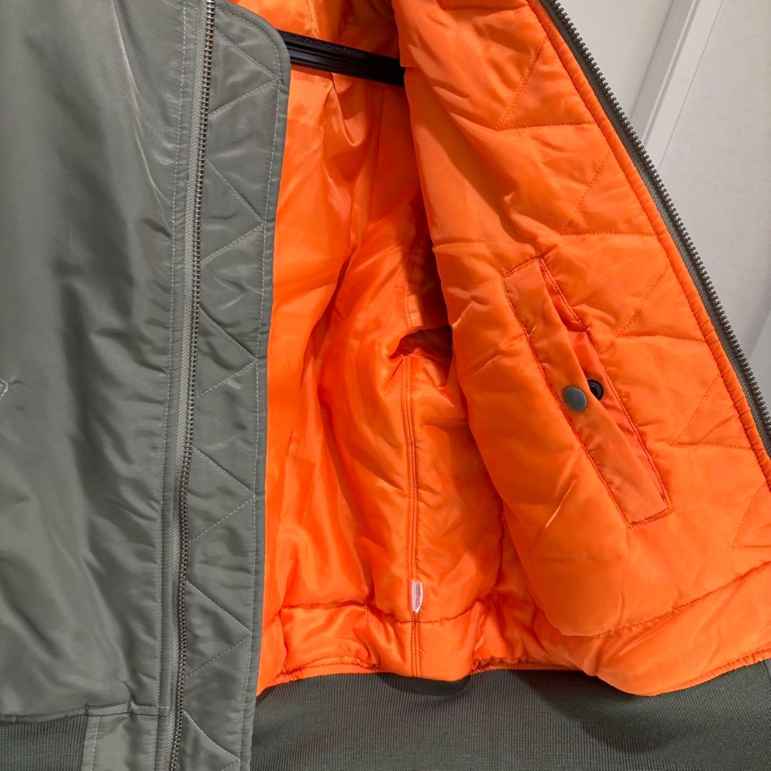 BEAMS THERMOLITE MA-1 リラックスフィット フライト カーキ