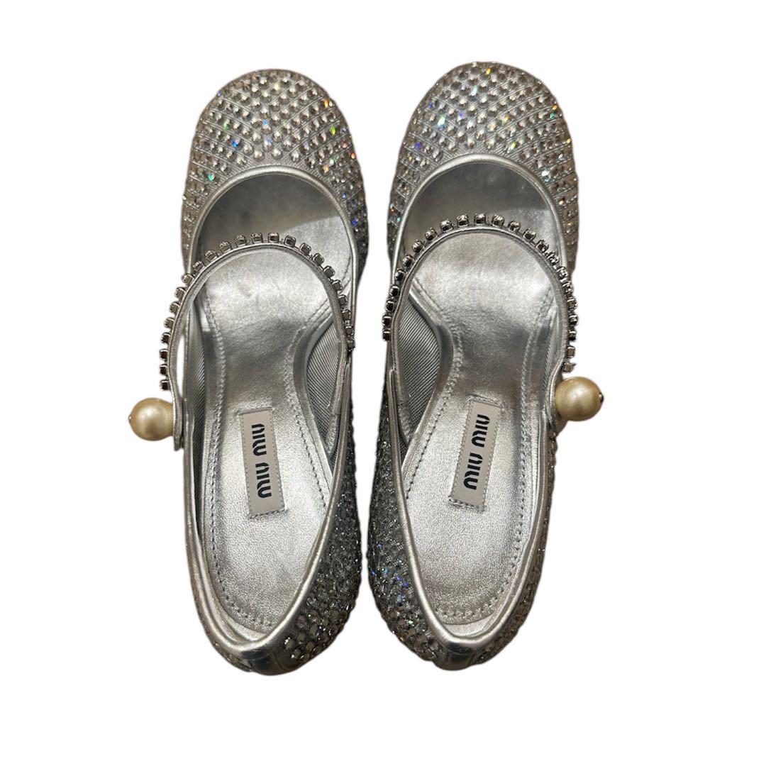 希少限定品！！miumiu シルバー ビジュー付きパンプス未使用品