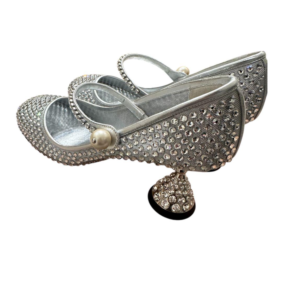 希少限定品！！miumiu シルバー ビジュー付きパンプス未使用品