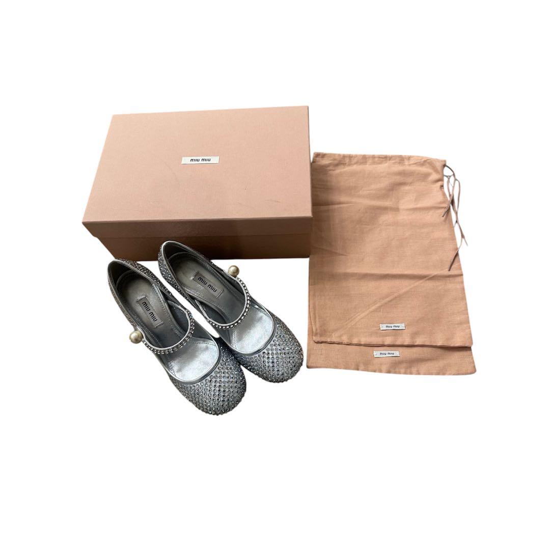 希少限定品！！miumiu シルバー ビジュー付きパンプス未使用品