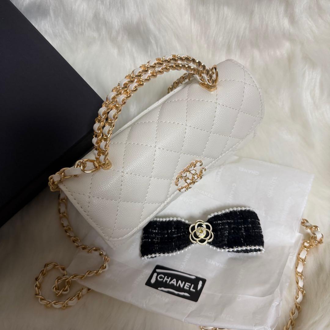 ら*ら様 CHANEL MAKE UPノベルティキルティングホワイトショルダー