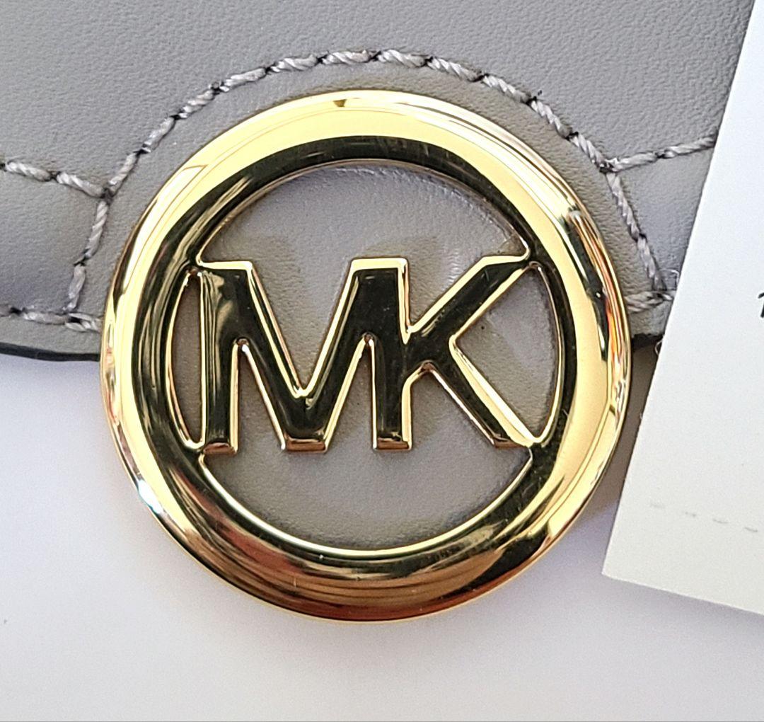 [超美品]　MICHAEL KORS　キーケース　新品未使用　グレー　ホワイト