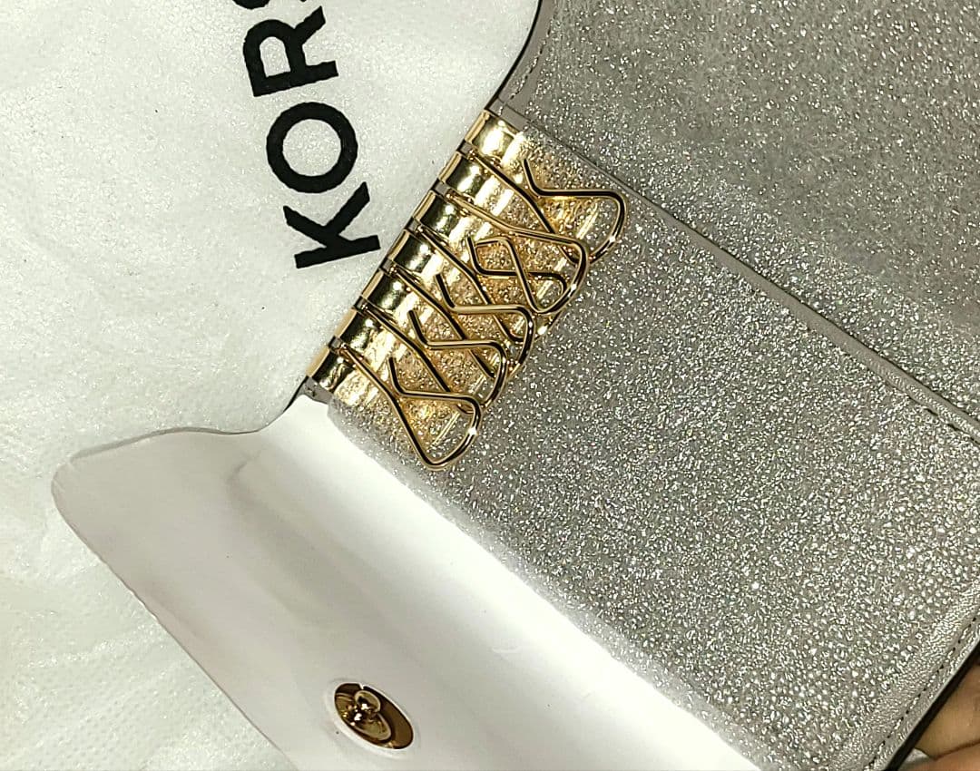 [超美品]　MICHAEL KORS　キーケース　新品未使用　グレー　ホワイト