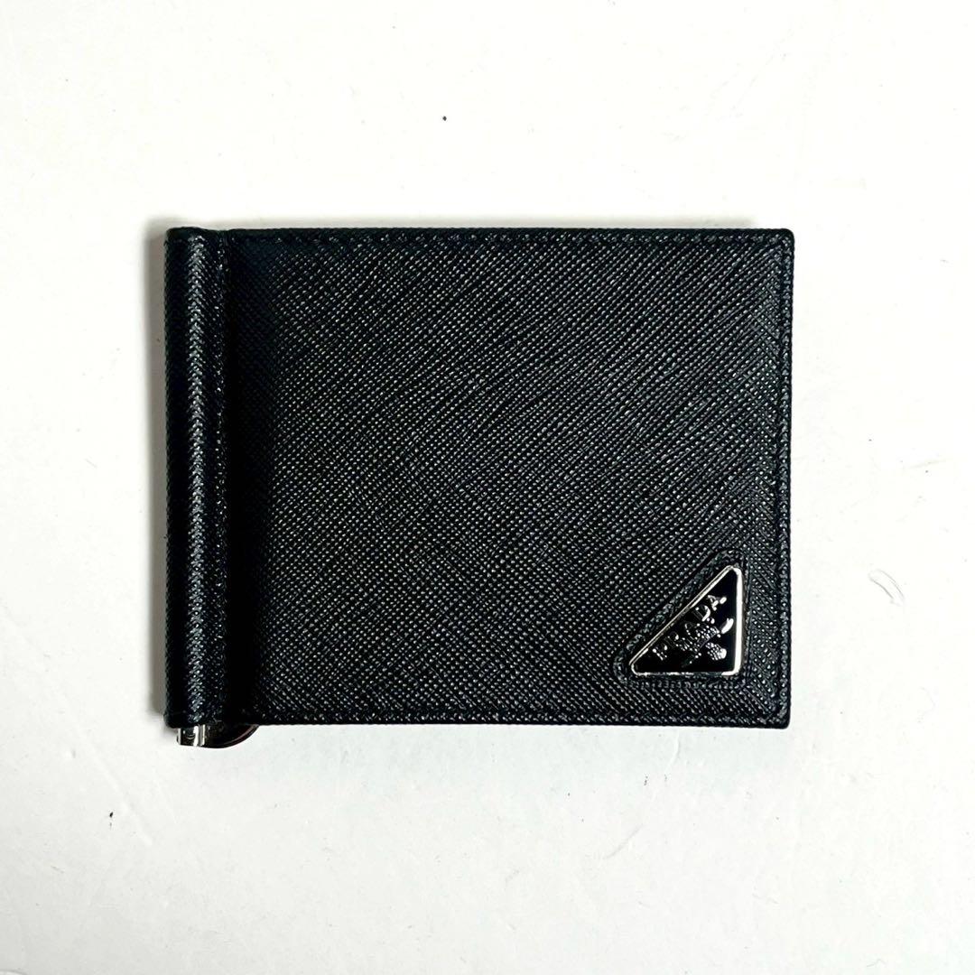 【新品未使用・付属品完備✨】プラダ マネークリップ トライアングル サフィアーノ