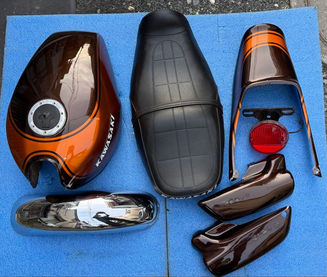 KAWASAKI ゼファー400 Z2仕様　外装セット　火の玉