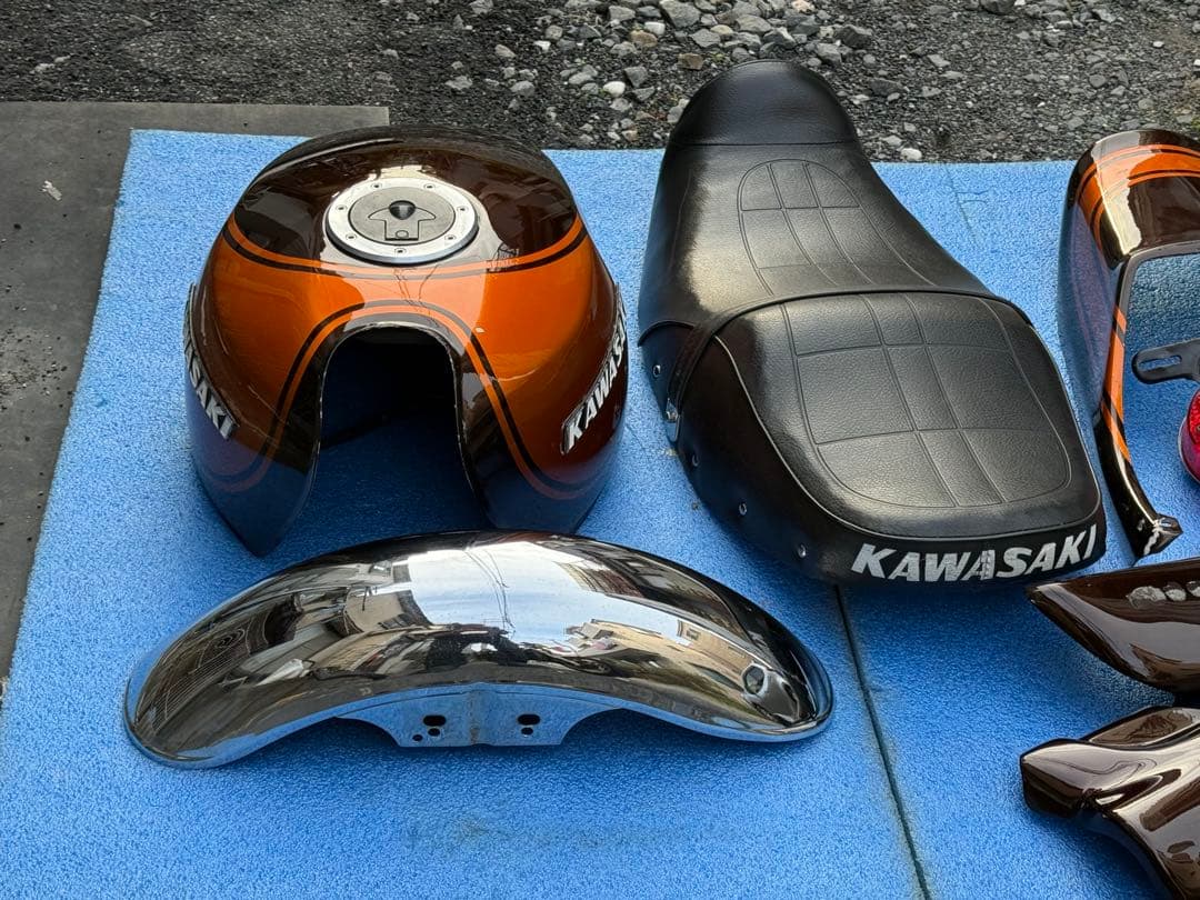 KAWASAKI ゼファー400 Z2仕様　外装セット　火の玉