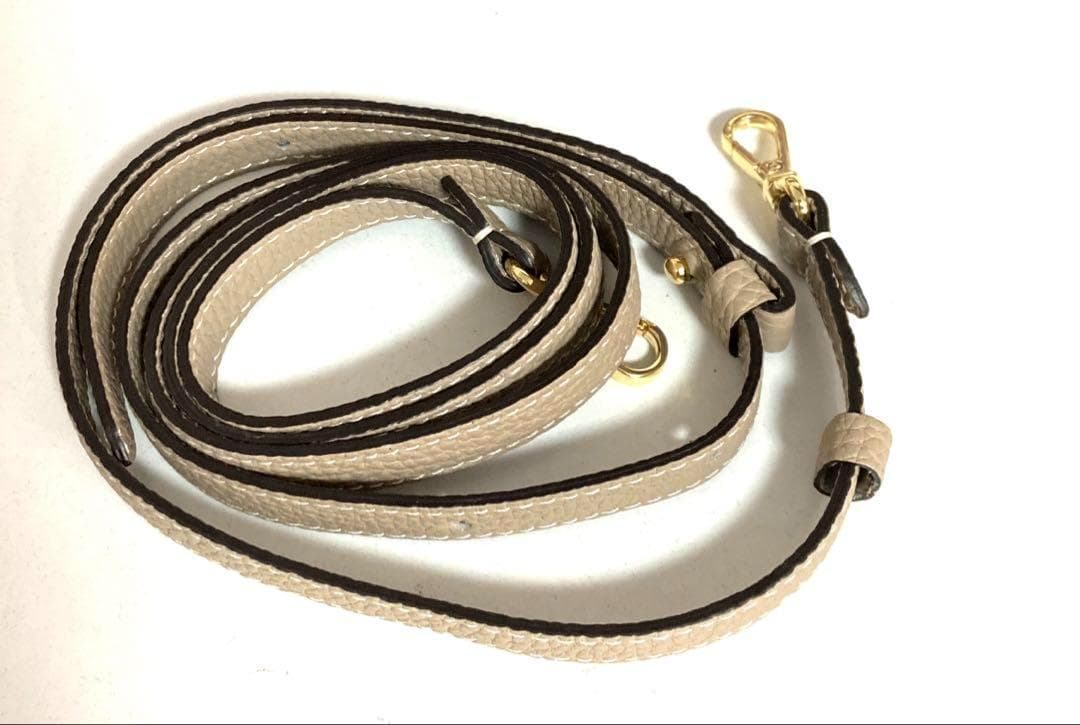 180xN9レ 未使用 ボナベンチュラ iPhone 15 Proミラーケース