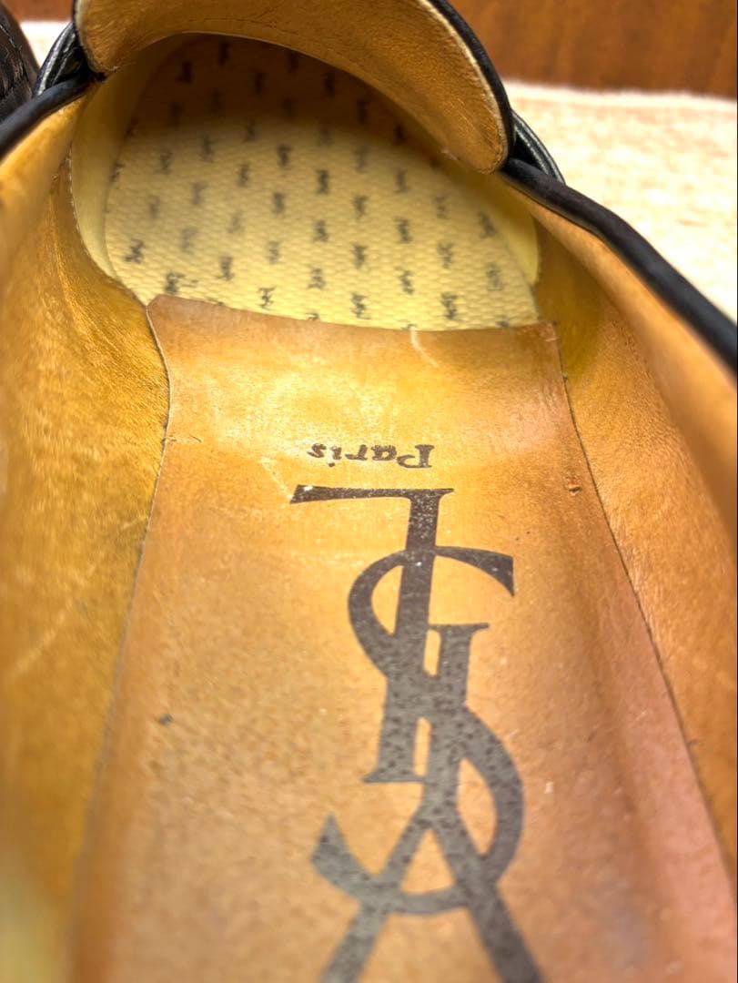 美品YVES SAINT LAURENT 25.5 タッセルローファー黒本革