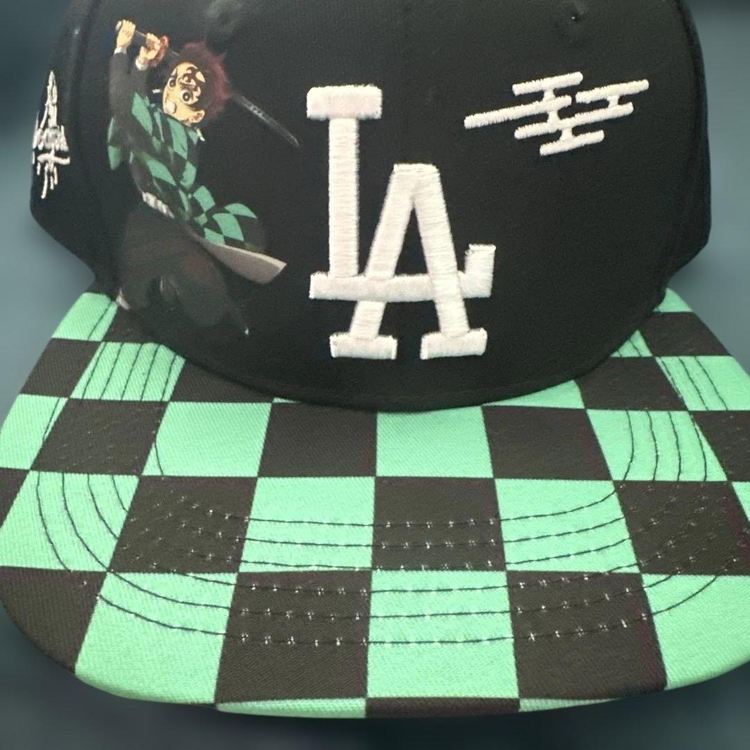 【2個セット】　ドジャース【8/15日来場者限定】鬼滅の刃キャップ
