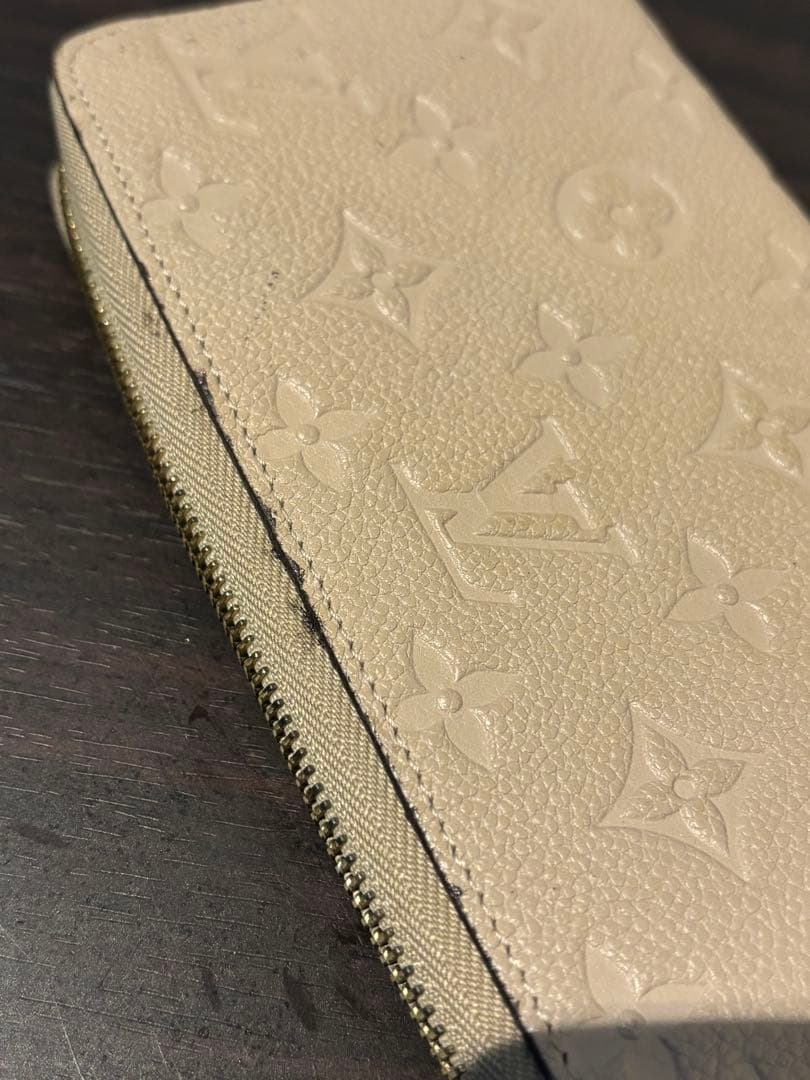 Louis Vuitton ヴィトン　アンプラント　ラウンドファスナー長財布