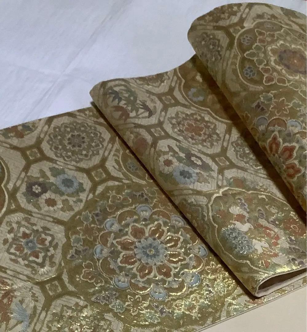 正絹袋帯　蜀江正倉院花文　金糸①( 黒留袖、色留袖、訪問着、色無地)