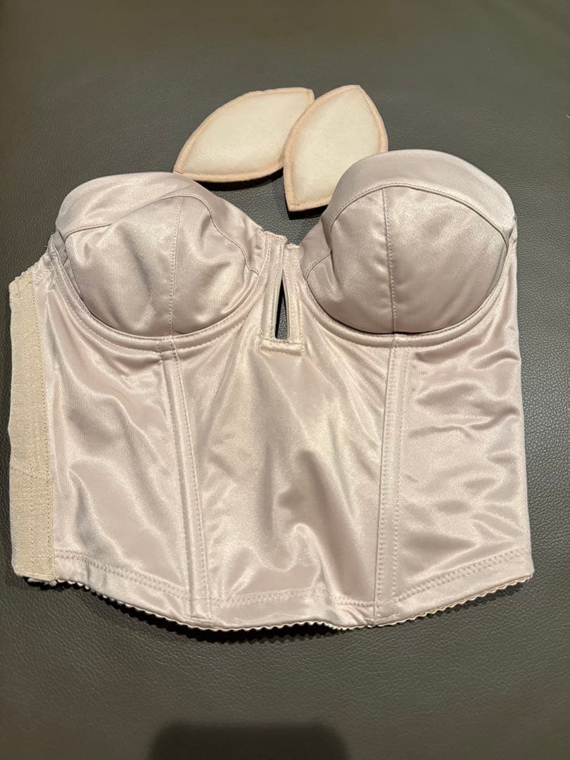 【りん】THE TREAT DRESSINGのショートビスチェ（B75）