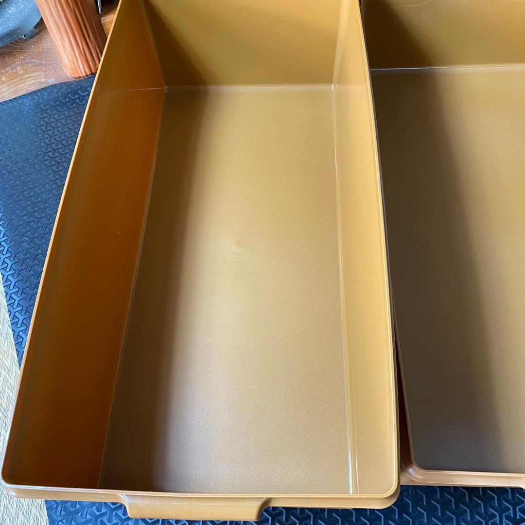 タッパーウェアの衣装ケース　3個セット