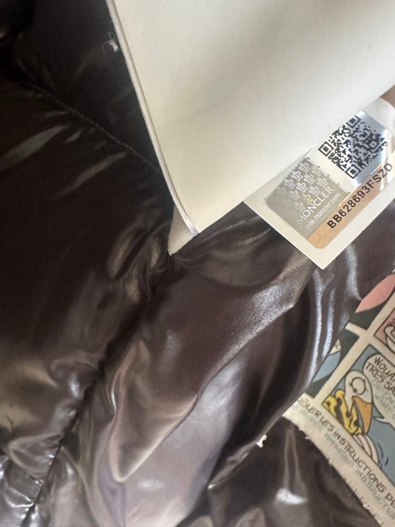 MONCLER フード付きグレーダウンベスト