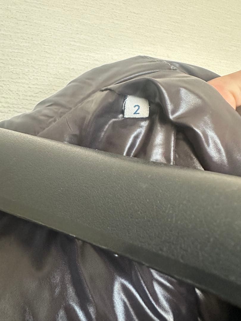 MONCLER フード付きグレーダウンベスト