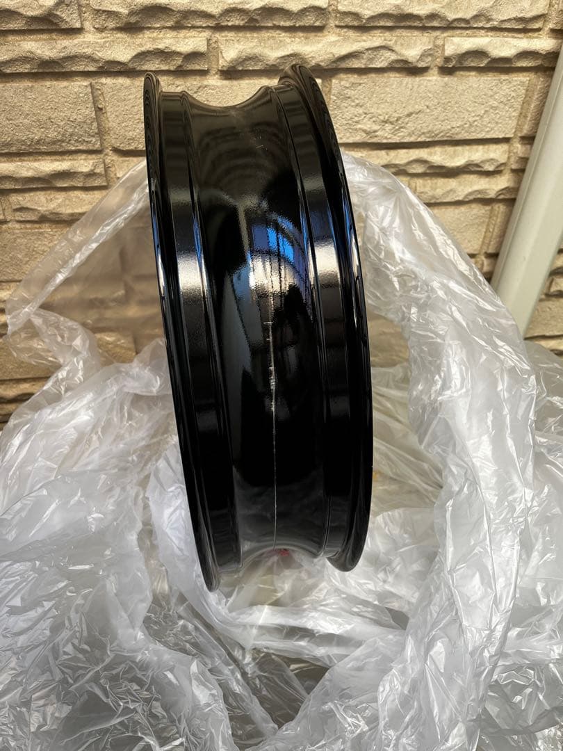 粉体焼付塗装後未使用　CBR250RR MC22 リアホイール