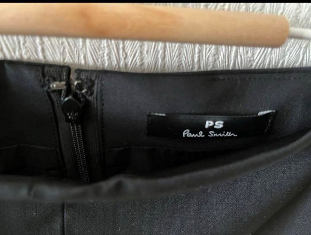 新品未使用☆ポールスミス☆ブラック☆スカート　42サイズ