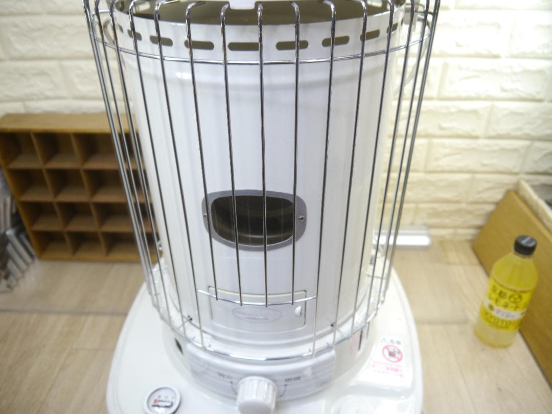 送料込み◆2013⑤◆コロナ　石油ストーブ　円筒形　ホワイト 安全ガード付き