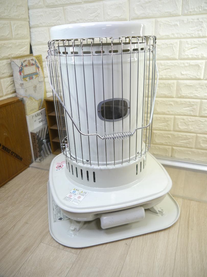 送料込み◆2013⑤◆コロナ　石油ストーブ　円筒形　ホワイト 安全ガード付き