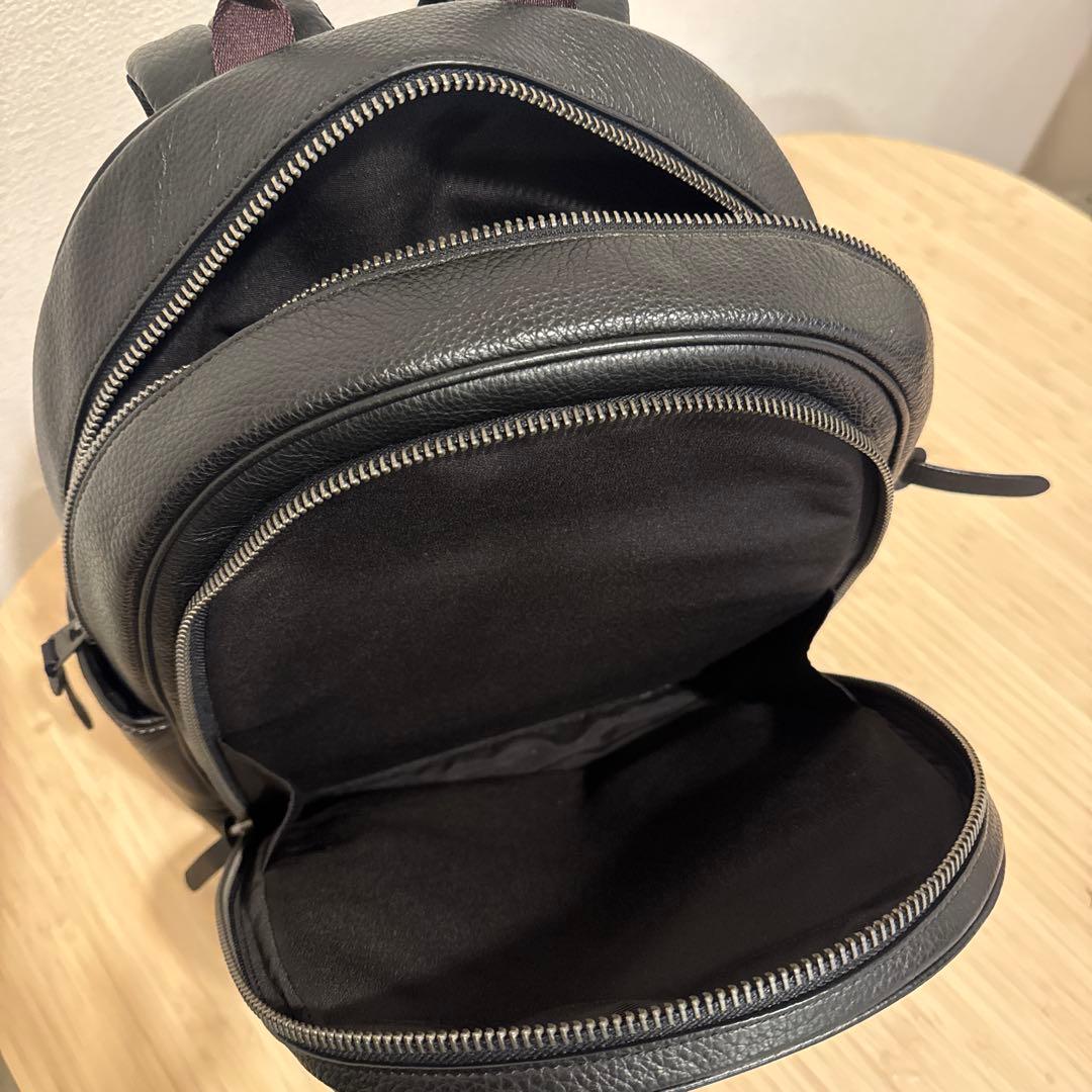 コーチ　ブラックレザーバックパック
