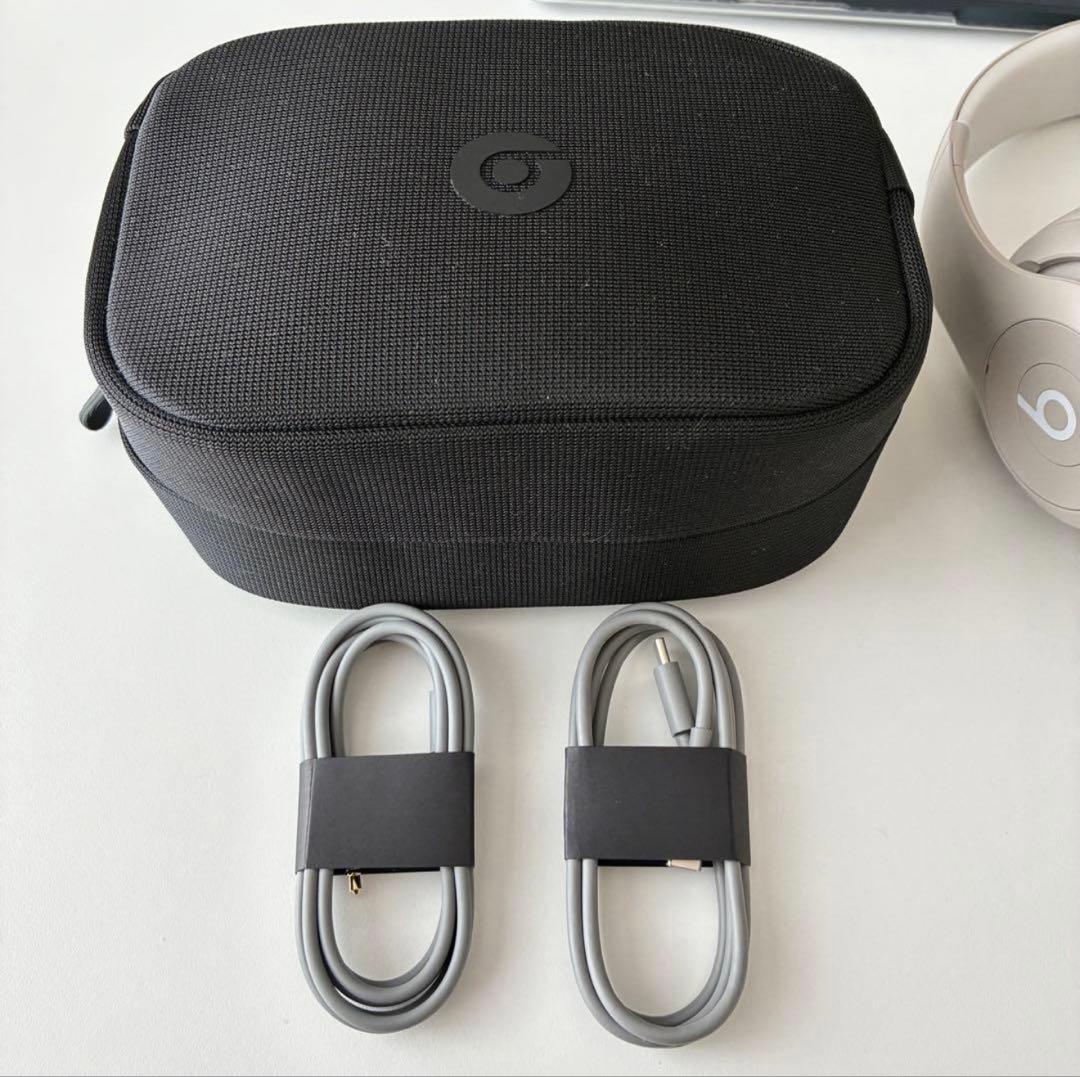 Beats Studio Pro ワイヤレスヘッドホン サンドストーン