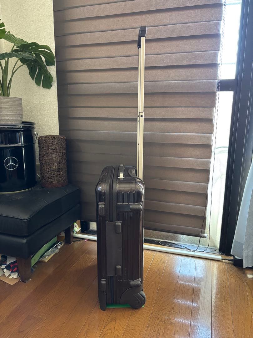 【〜5/6限定】リモワ　機内持込み　二輪　スーツケース