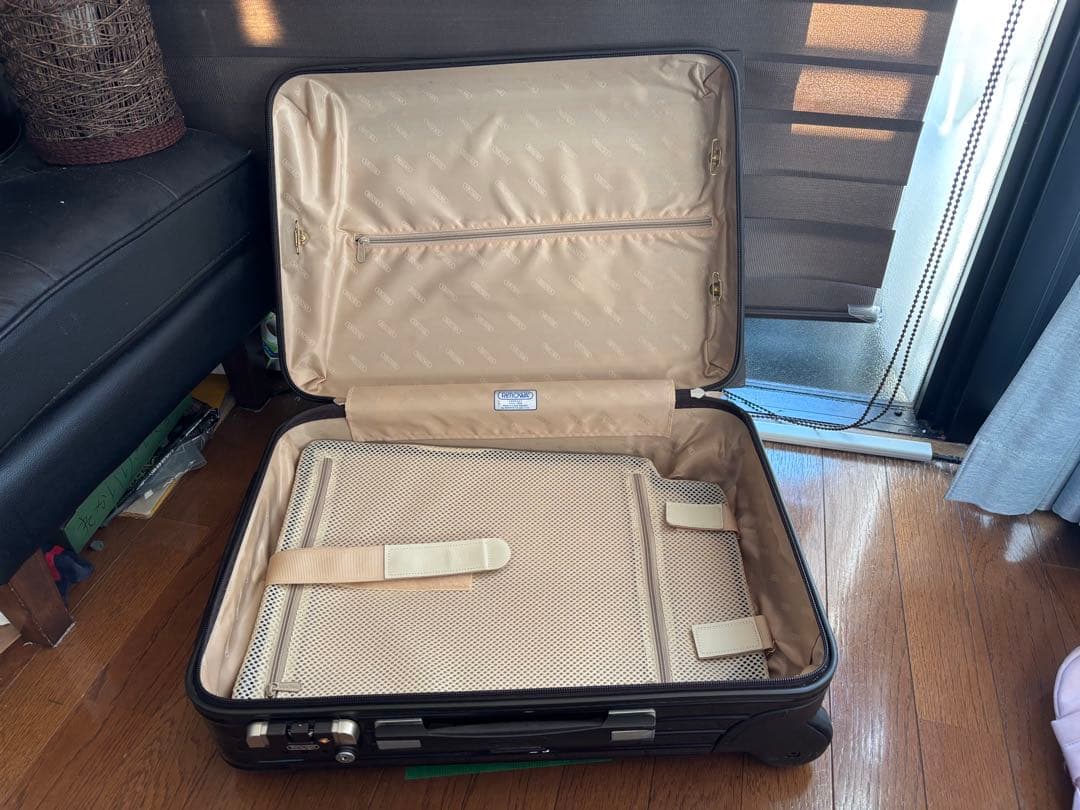 【〜5/6限定】リモワ　機内持込み　二輪　スーツケース