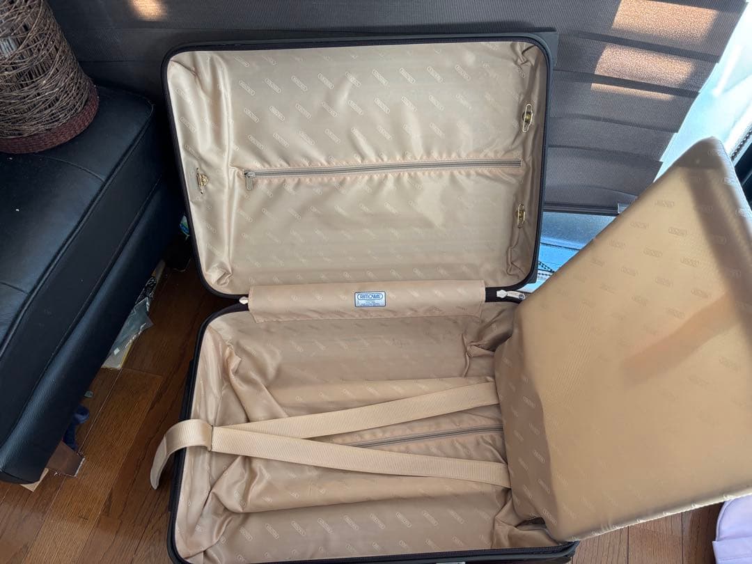 【〜5/6限定】リモワ　機内持込み　二輪　スーツケース