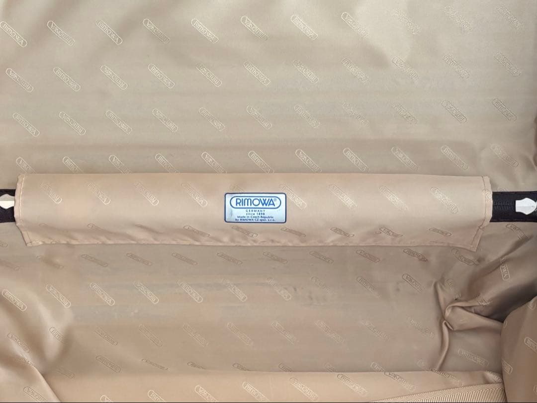 【〜5/6限定】リモワ　機内持込み　二輪　スーツケース