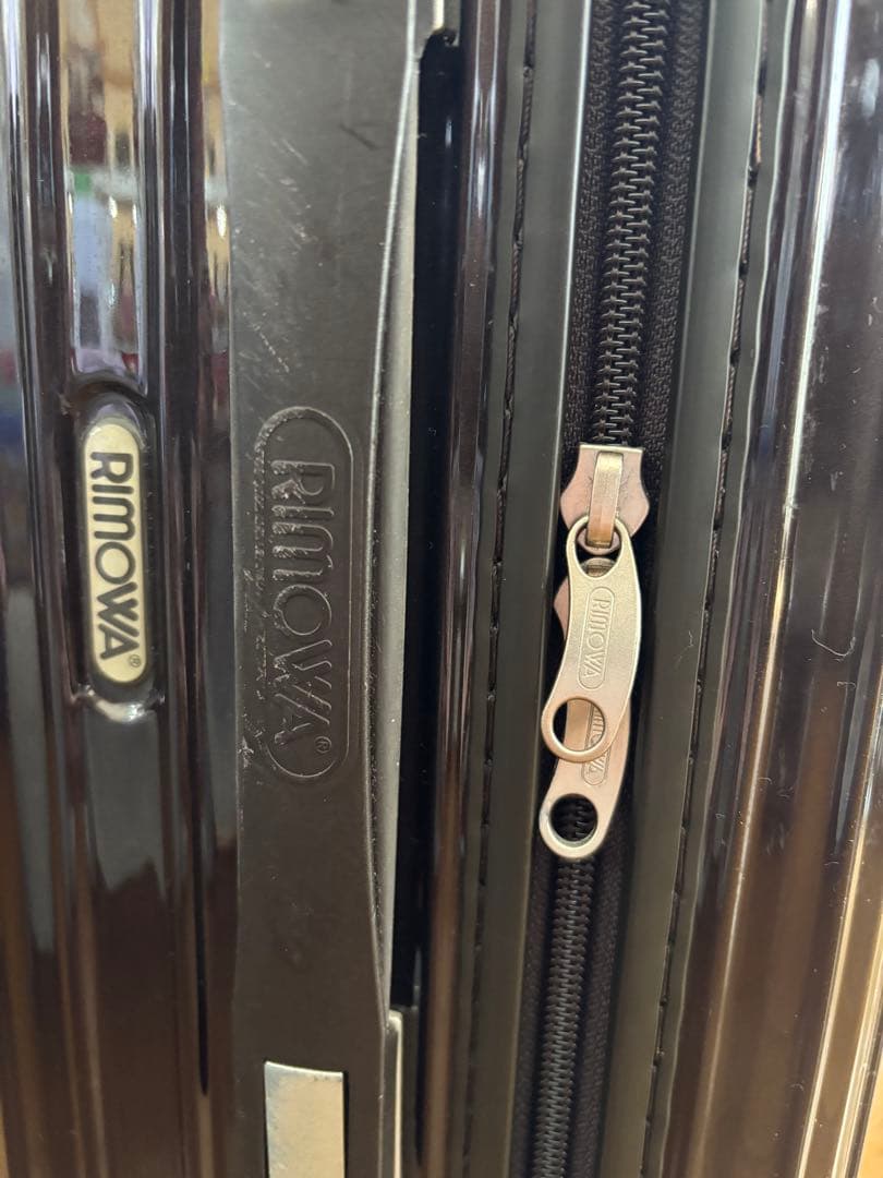 【〜5/6限定】リモワ　機内持込み　二輪　スーツケース