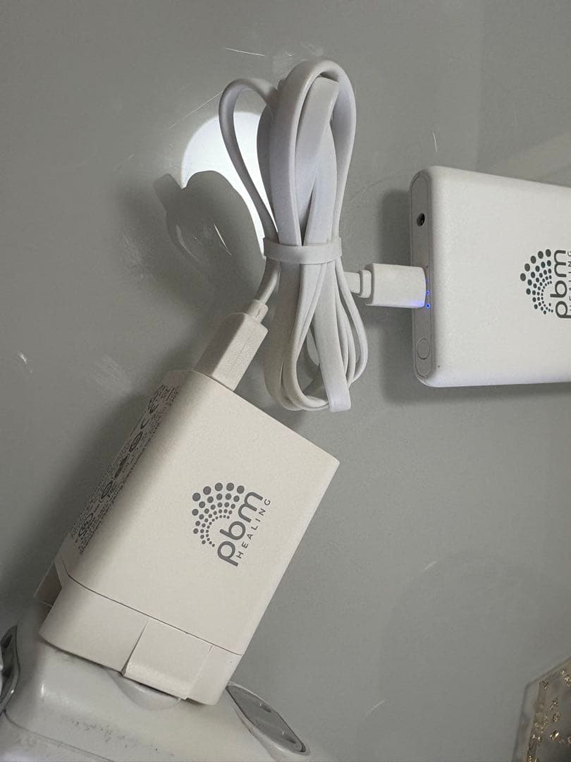 pbm HEALING LEDライトセラピー装置