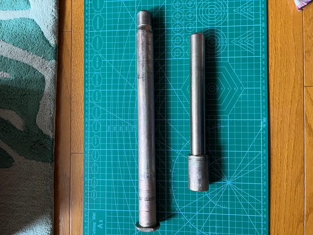 スズキ隼2型 純正ホイール