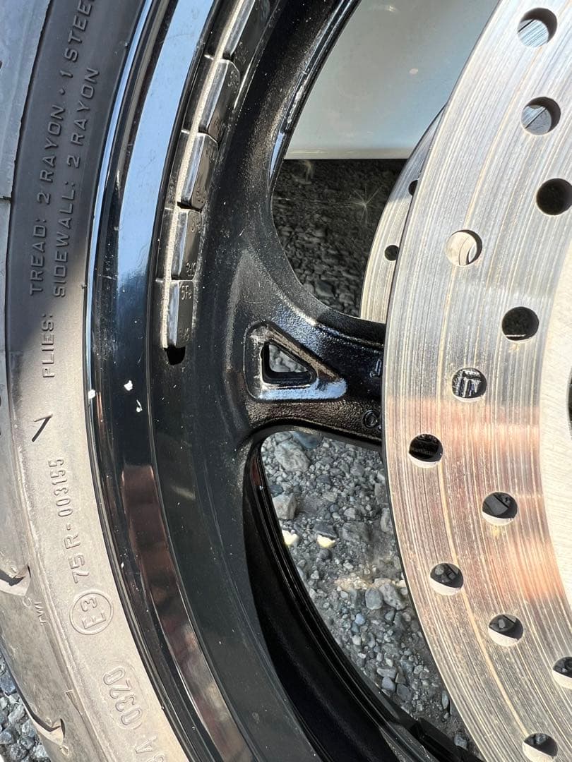 スズキ隼2型 純正ホイール