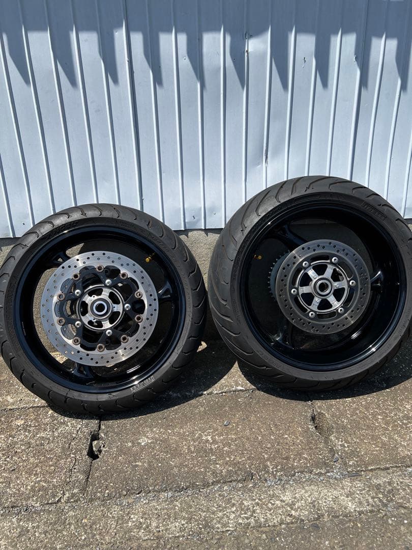 スズキ隼2型 純正ホイール