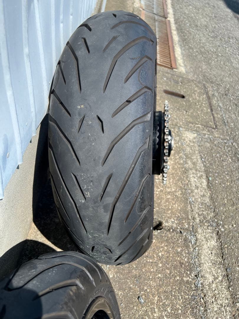 スズキ隼2型 純正ホイール