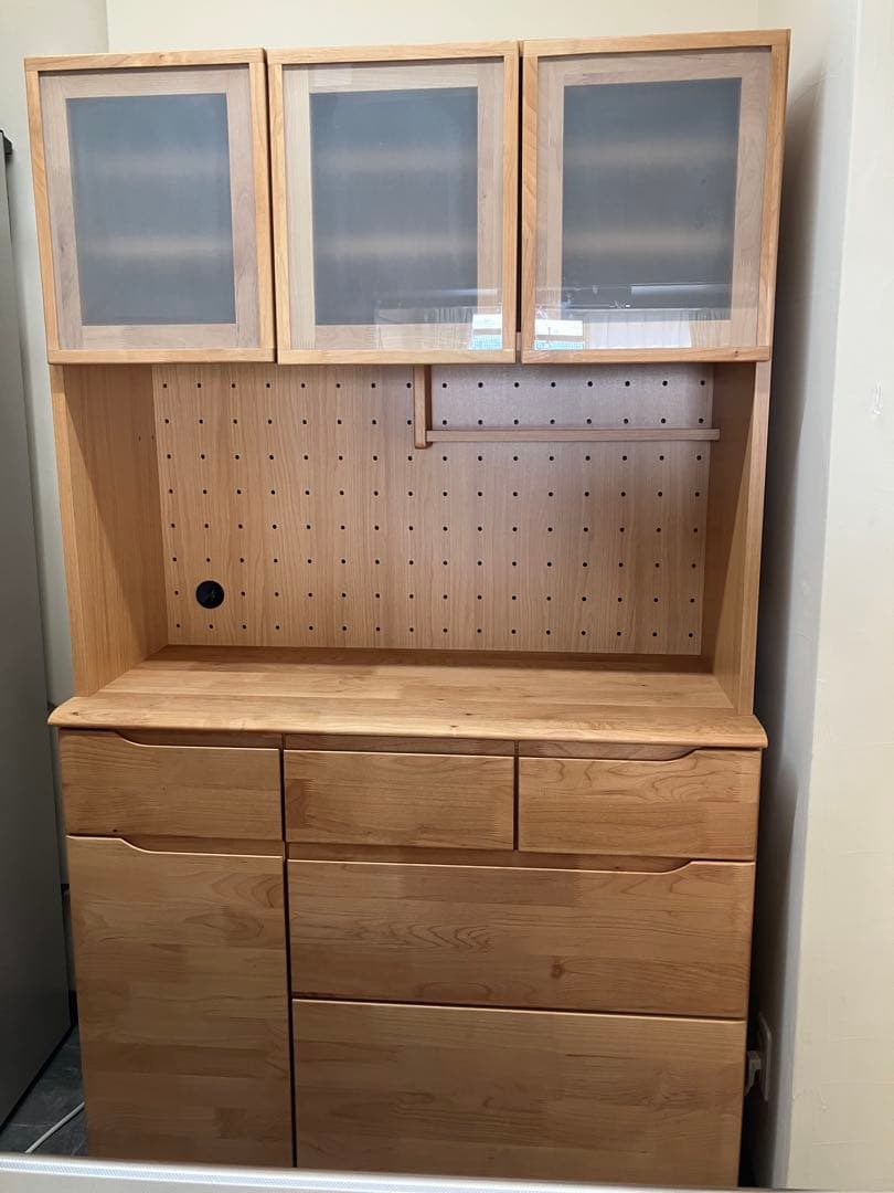 美品☆ニトリ　カップボード　食器棚　キッチンボード　天然木★