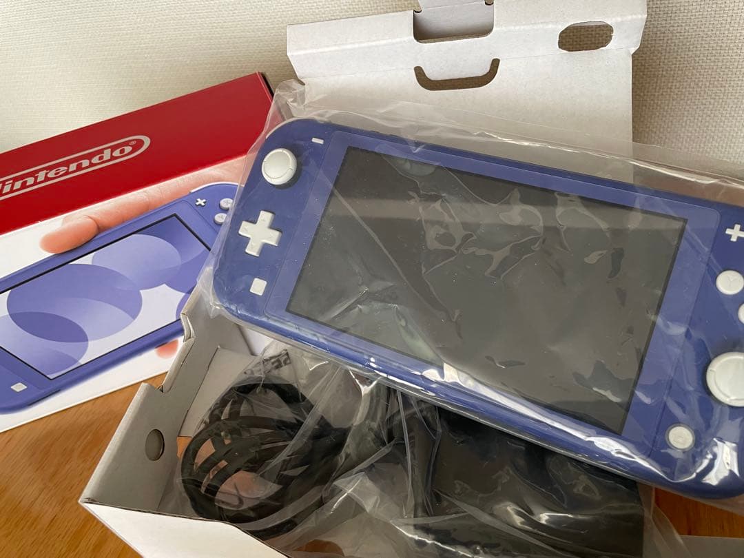 【本日18:00まで販売】Nintendo Switch Lite ブルー