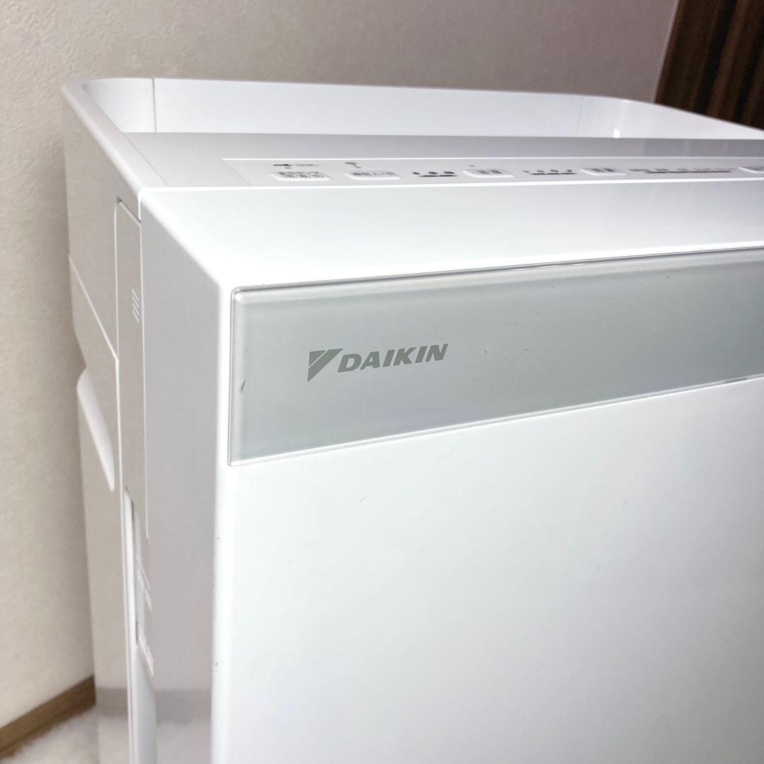 【へたれ金魚】 ダイキン 加湿ストリーマ空気清浄機 MCK70XJ-W