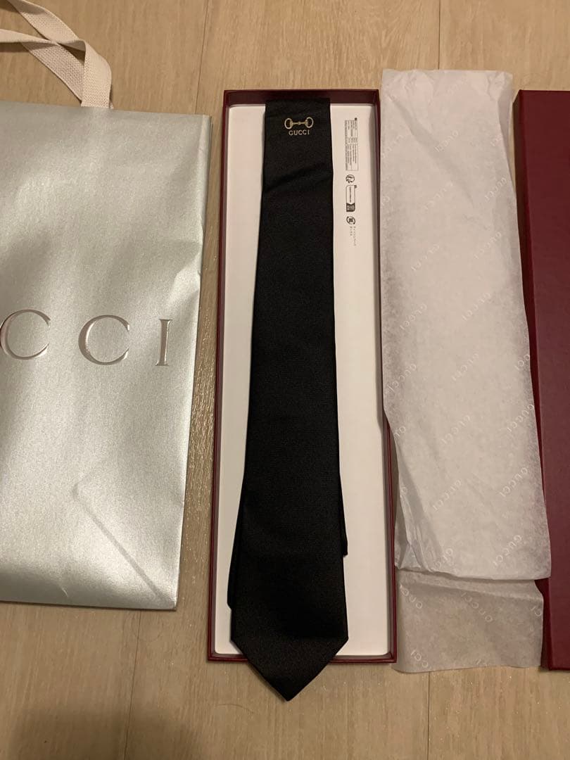 gucci ネクタイ　新品　あんしん鑑定対応