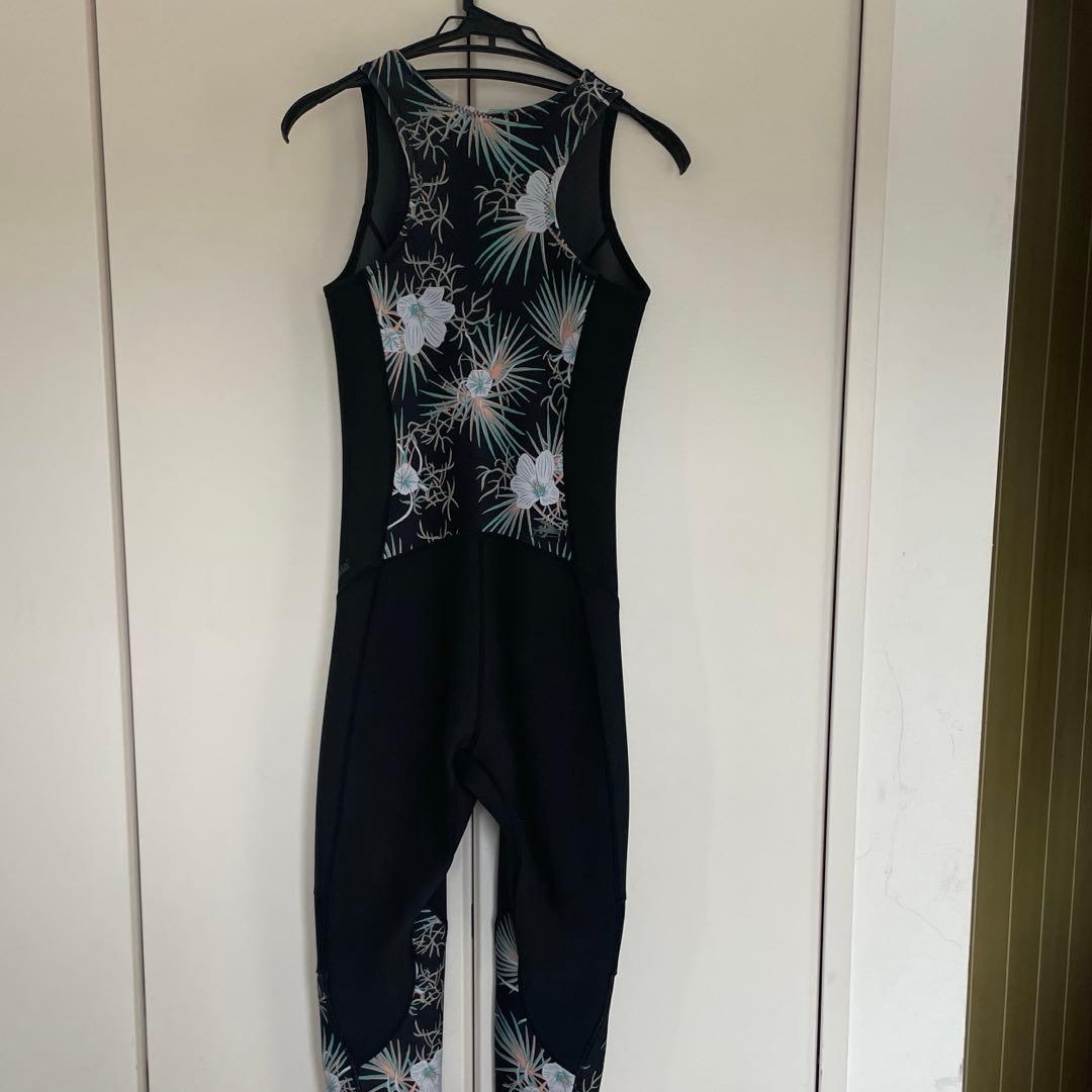 未使用美品パタゴニアレディース　R1 lite ロングジョンロングジェーン2mm