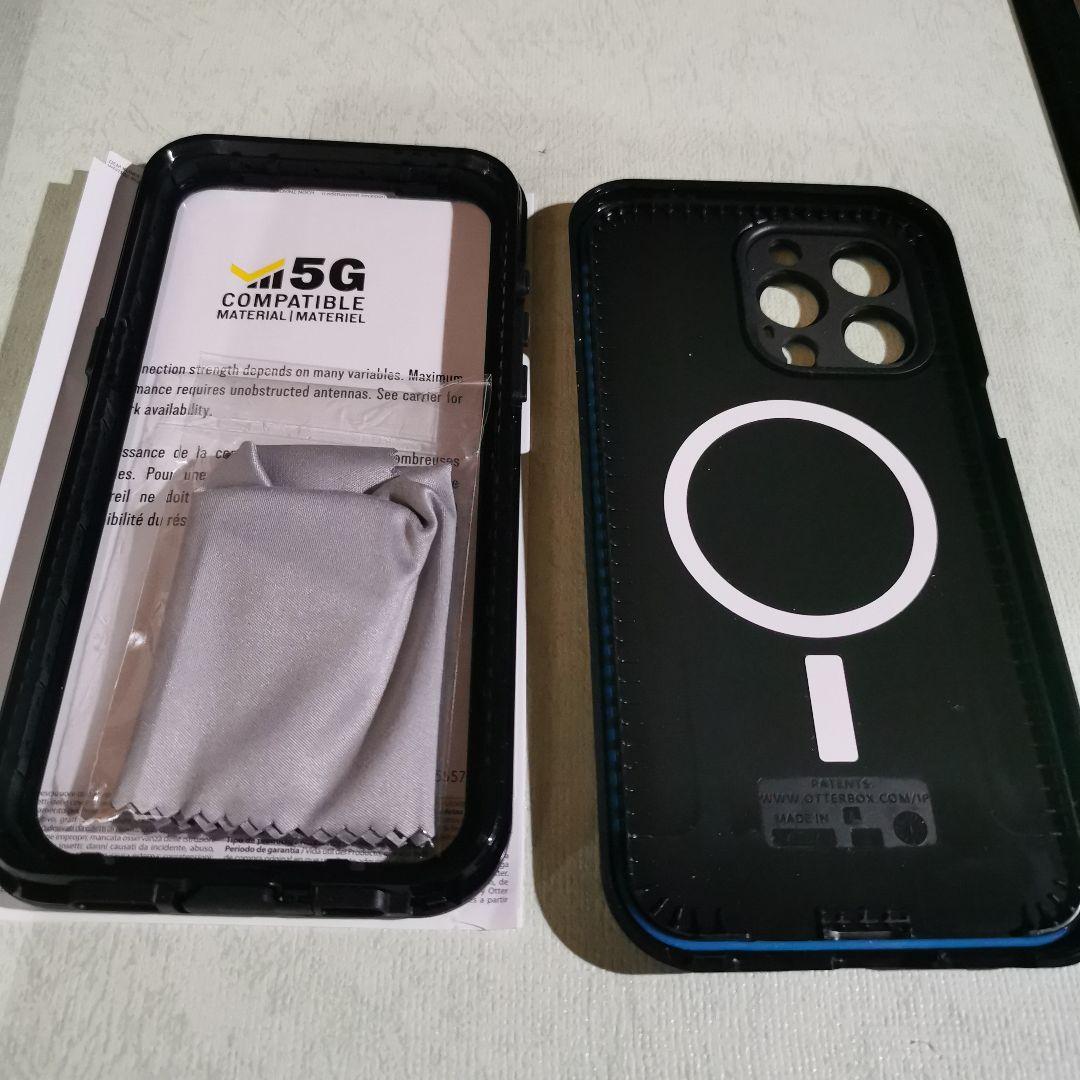 iPhone 15 Pro Max ケース otterbox